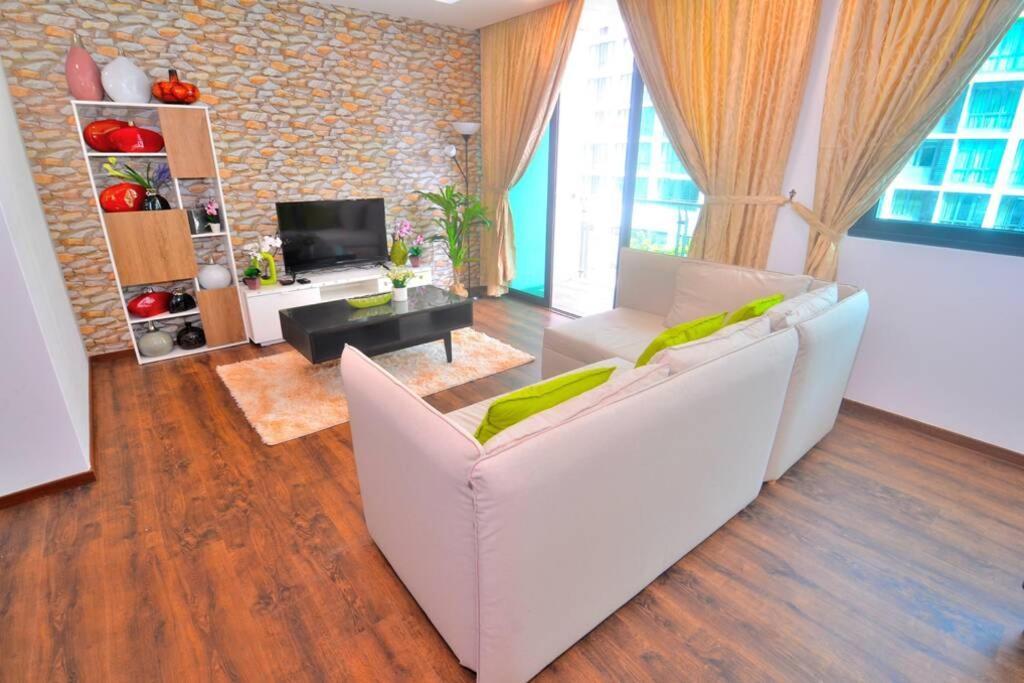 Vivacity Jazz Suite New Luxury Vivacity Cozy Home Lv8 Kuching Luaran gambar
