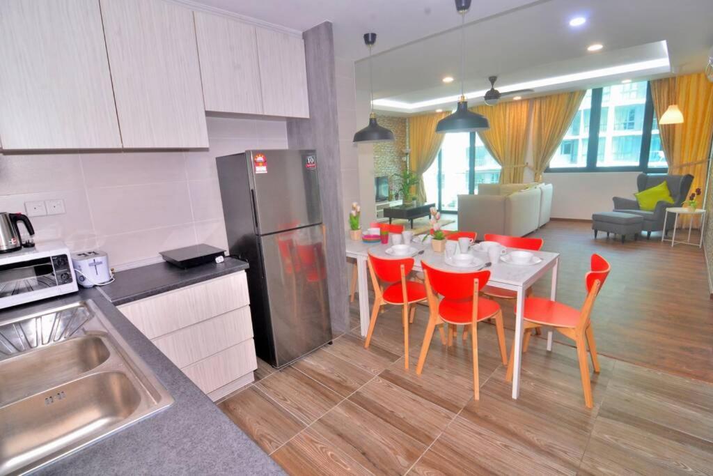 Vivacity Jazz Suite New Luxury Vivacity Cozy Home Lv8 Kuching Luaran gambar